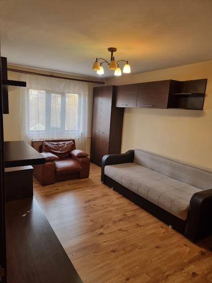 Apartament cu 2 camere decomandat în Păcurari