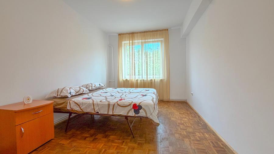 Apartament 3 camere | Ideal pentru 3 studenți | Parc Tractorul–Coresi | Parcare - 4