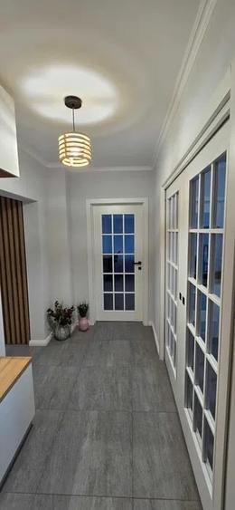 Apartament cu 3 camere decomandat în Brâncoveanu