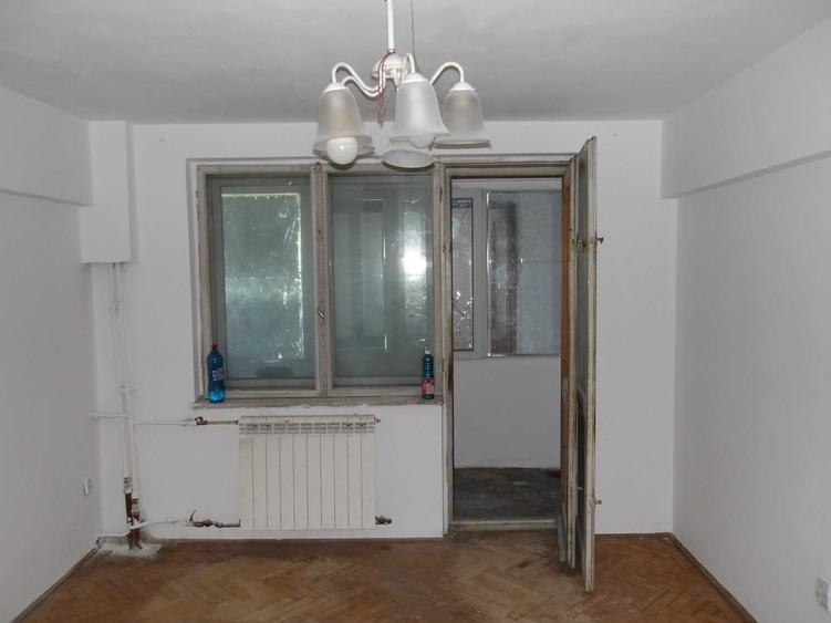 Apartament cu 2 camere semidecomandat în Exterior Vest