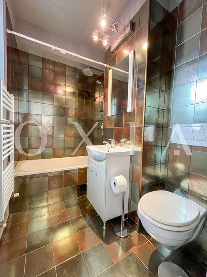 Apartament cu 3 camere semidecomandat, mobilat în Gheorghe Lazăr