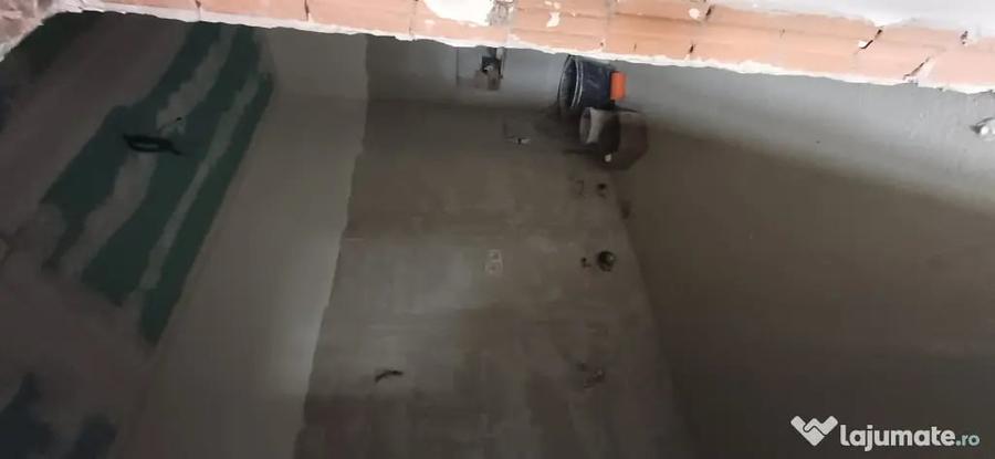 Casă cu 3 camere în Sânpetru