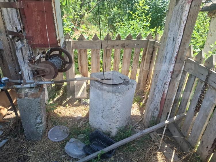 Casă individuală cu 5 camere cu Canalizare în Costeștii din Deal