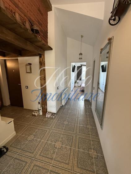 Apartament cu 4 camere în Florești