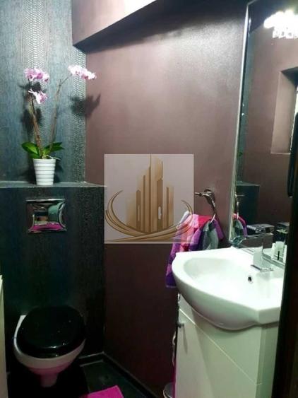 Apartament cu 3 camere semidecomandat în Traian