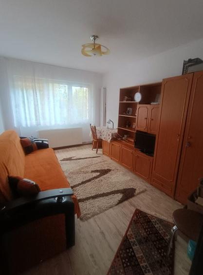 Apartament cu 2 camere decomandat în Dacia