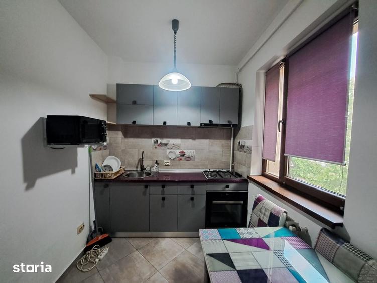 Apartament cu 2 camere decomandat în Progresul