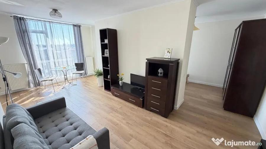 Vanzare apartament cu 2 camere in centru - 2