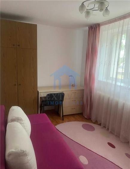 Apartament cu 3 camere semidecomandat în Mănăștur — fotografia 1