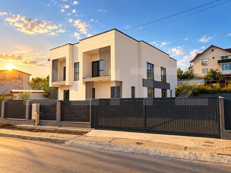 Casă individuală cu 4 camere cu Canalizare în Valea Lupului