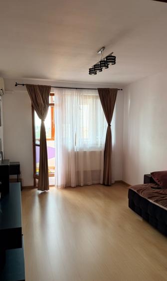 Apartament cu 2 camere semidecomandat în Central