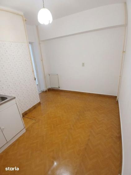 Apartament cu 3 camere decomandat în Ultracentral