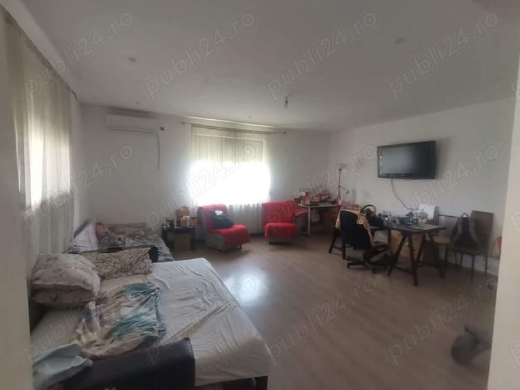 Casă cu 2 camere cu Teren 462 Mp în Lumina