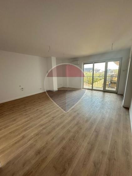 Apartament cu 2 camere decomandat în Iosia