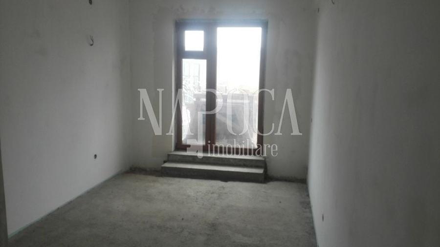 Casă individuală cu 7 camere cu Canalizare în Dâmbul Rotund