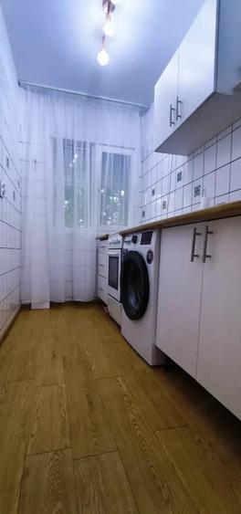 Apartament cu 2 camere semidecomandat, mobilat în Cișmigiu