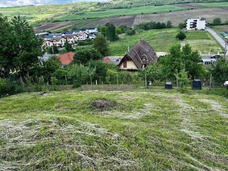 Teren de 600 mp, în Bărdești