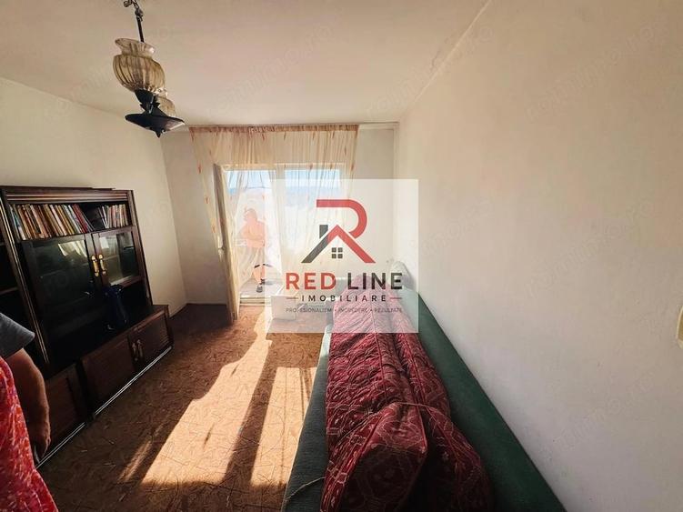 Apartament cu 3 camere decomandat în Traian