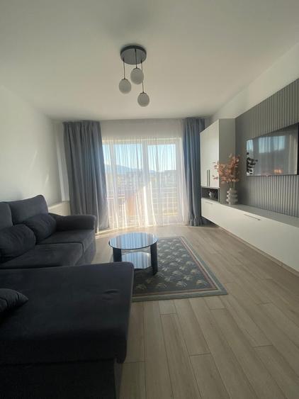 Apartament cu 2 camere decomandat în Central