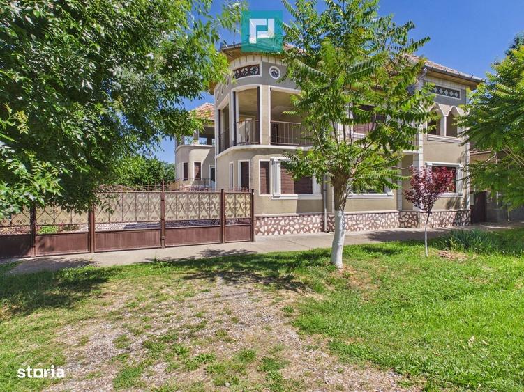 Casă cu 4 camere cu Canalizare în Central