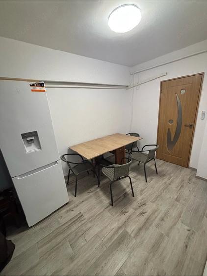Apartament cu 2 camere decomandat în Republicii