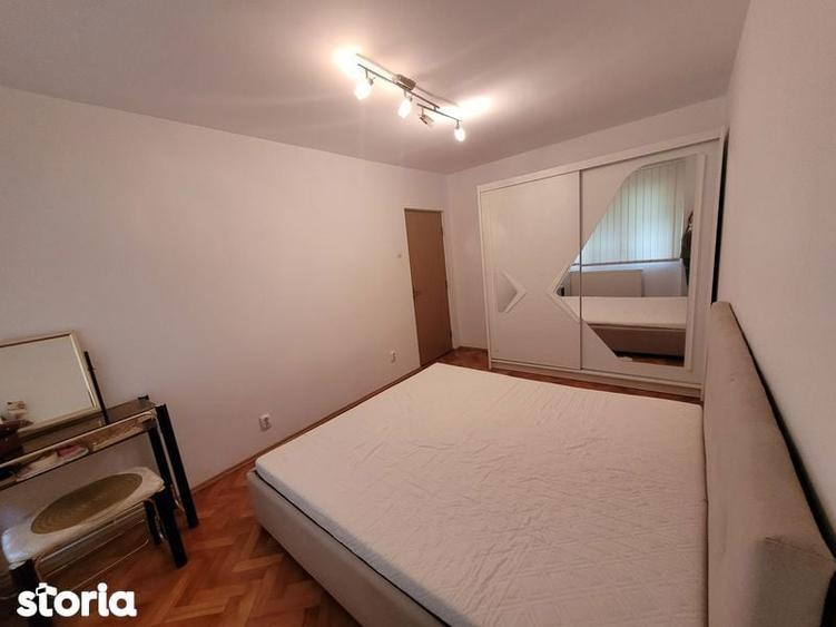 Apartament cu 3 camere semidecomandat în Mărăști
