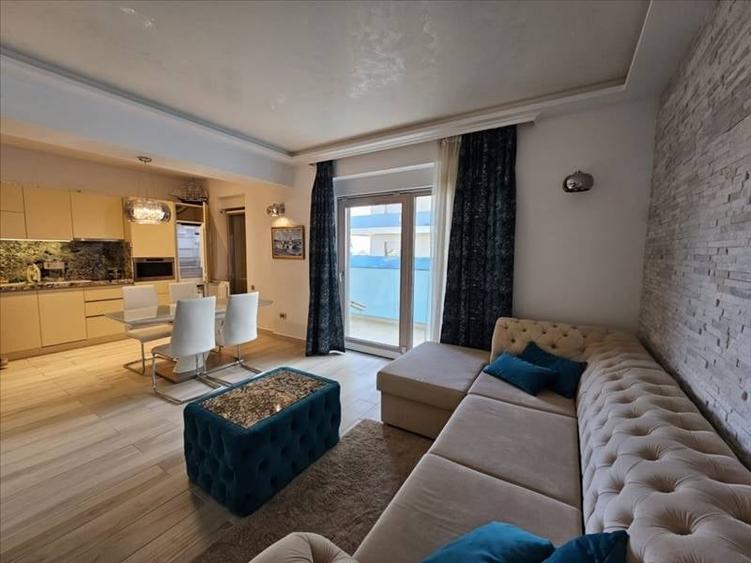 Apartament cu 2 camere decomandat, mobilat în Exterior Nord