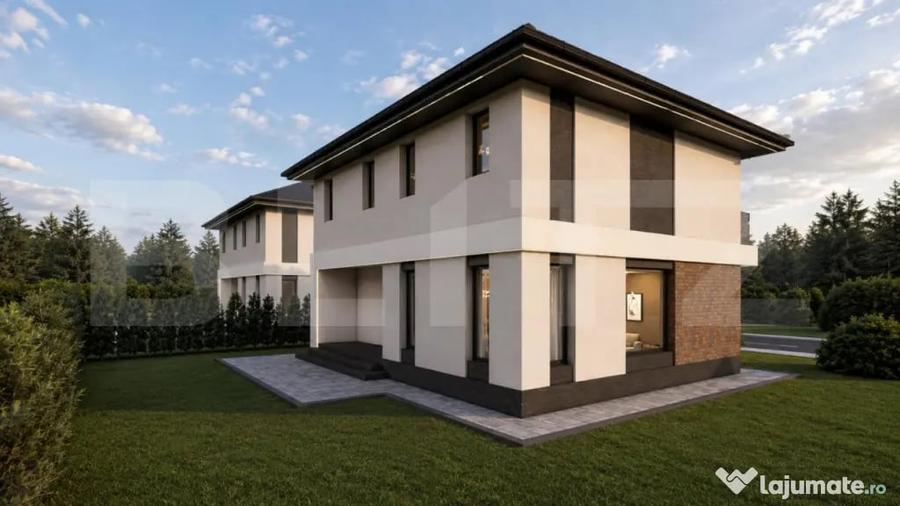 Casă cu 4 camere cu Teren 435 Mp în Central