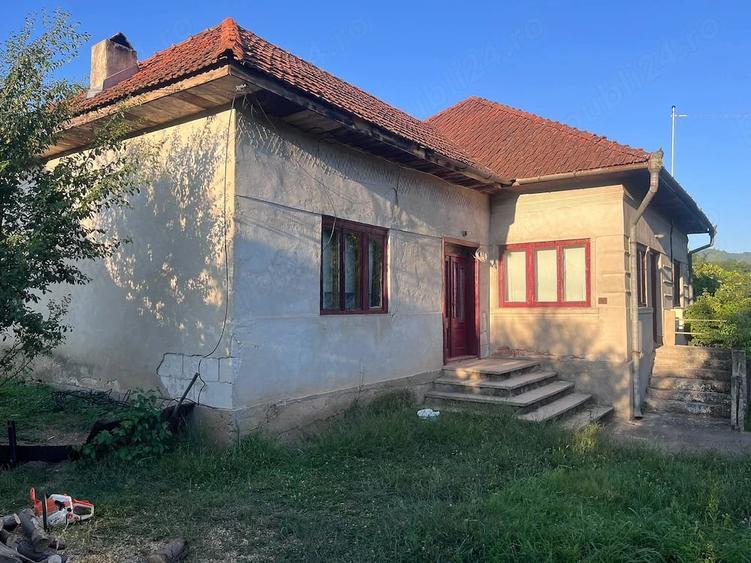 Casă cu Teren 1066 Mp în Central