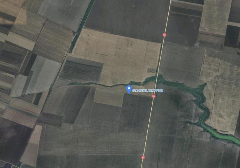 Teren de 16700 mp, în Central