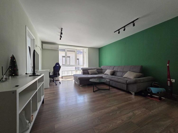Apartament cu 2 camere semidecomandat în Complex Studențesc