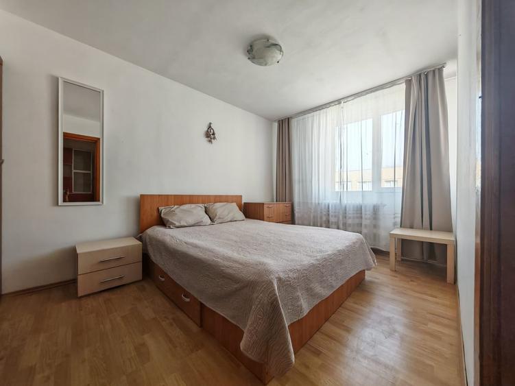 Apartament cu 3 camere în Colentina