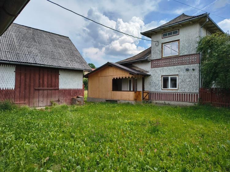 Casă cu 4 camere în Doroteia