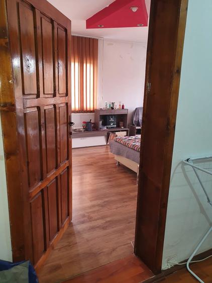 2 apartamente, în casă cu 6 ap, P+E+M, 2000, zona Mircea cel Bătrân, comision 0% - 22