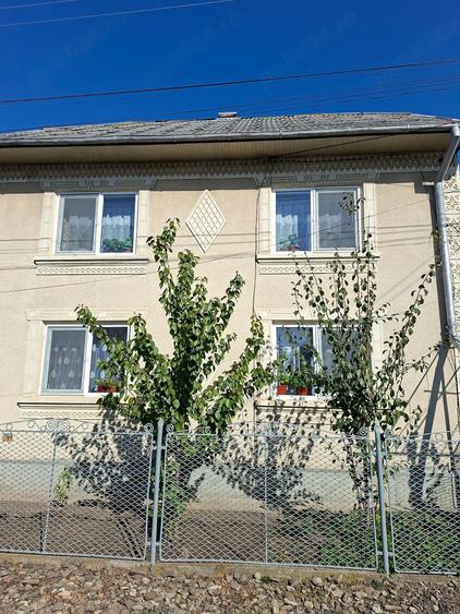 Casă cu 5 camere cu Teren 250 Mp în Ițcani