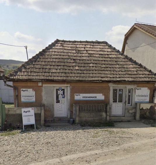 Casă cu 4 camere în Cergău