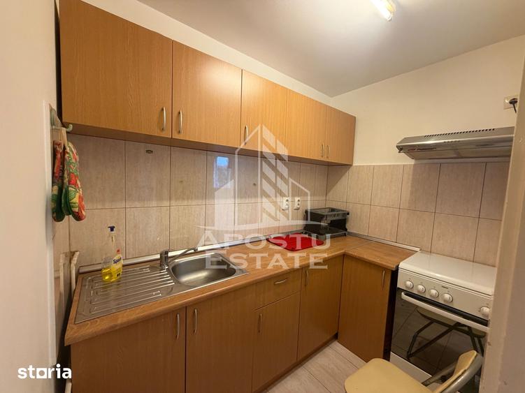 Apartament cu 1 camera de vanzare , Zona Circumvala?iunii , Timisoara - 2