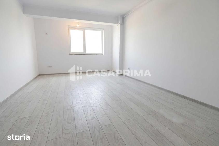 Apartament cu 2 camere decomandat în Nicolina