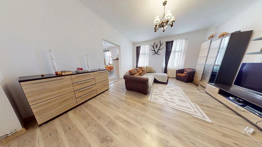 Apartament cu 3 camere semidecomandat, mobilat în Griviței