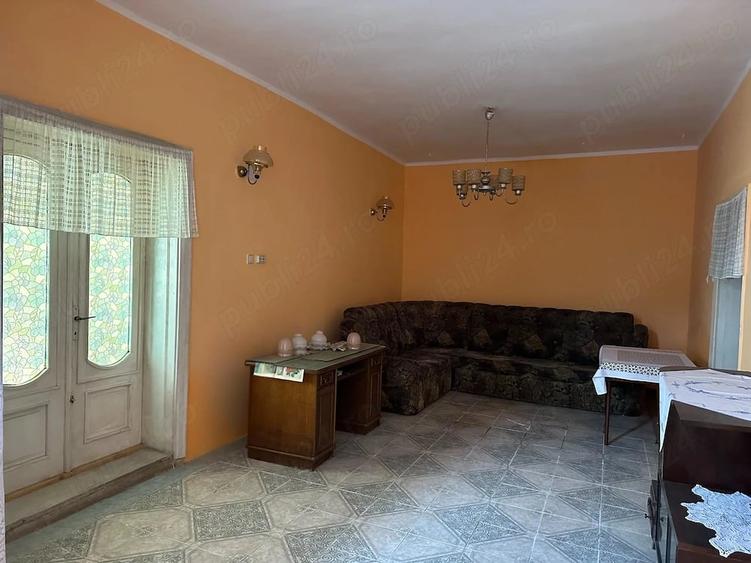 Casă cu Teren 900 Mp în Valea Timișului