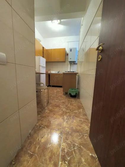 Apartament cu 2 camere semidecomandat, mobilat în Moșilor