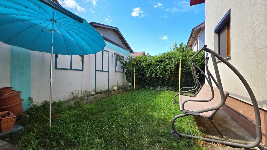 Casă individuală cu 4 camere cu Canalizare în Lazu