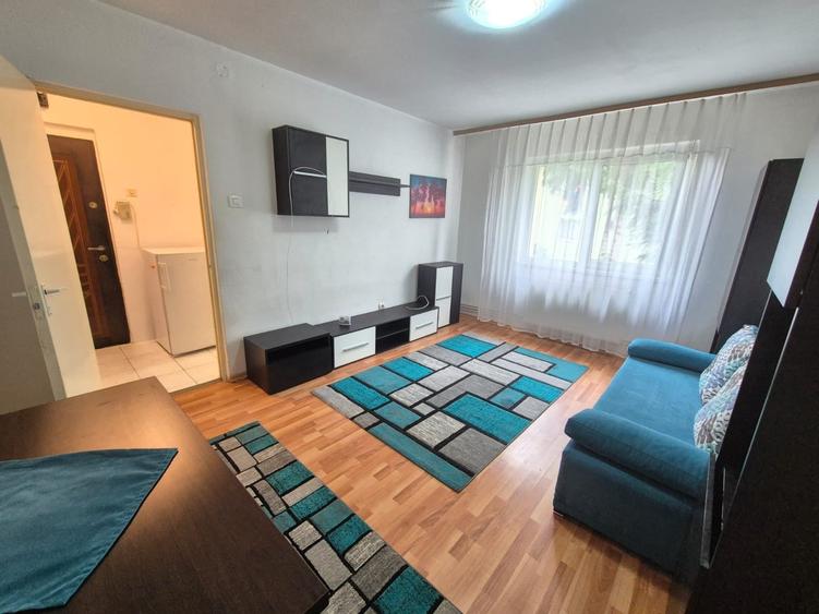 Inchiriere apartament  2 camere etajul 1  zona Florilor mobilat si utilat - 5