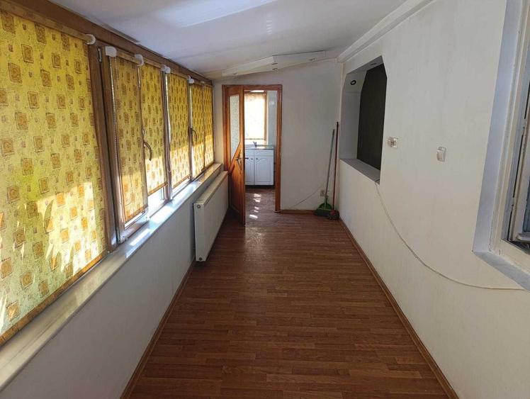 Vand apartament 2 camere - 1