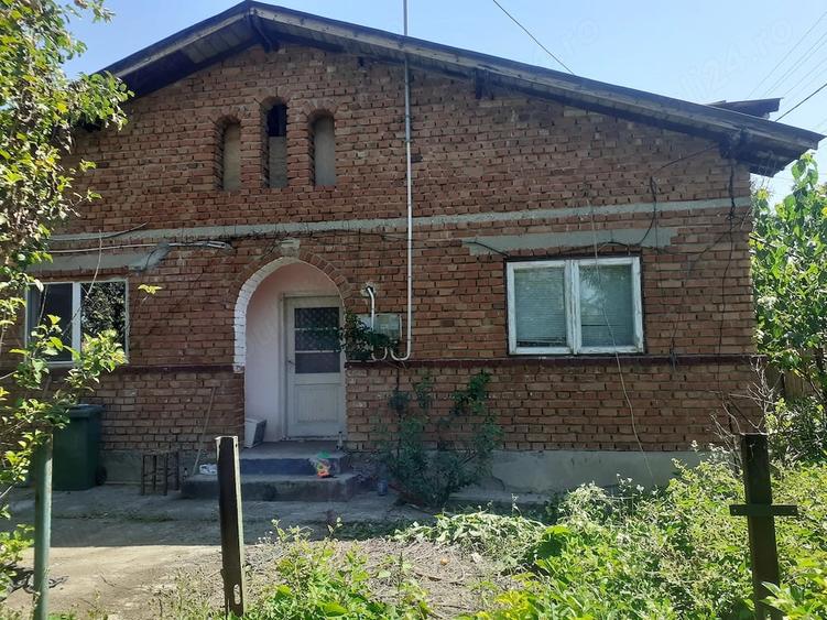 Casă cu 4 camere cu Teren 600 Mp în Puchenii-Moșneni