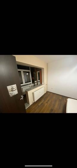 Apartament cu 2 camere semidecomandat în Podu Roș