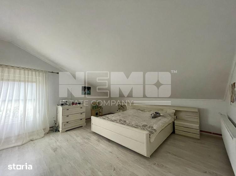 Casă cu 5 camere cu Teren 581 Mp în Vicovu de Sus