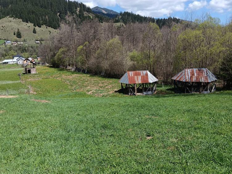 Casă cu 4 camere în Rusca