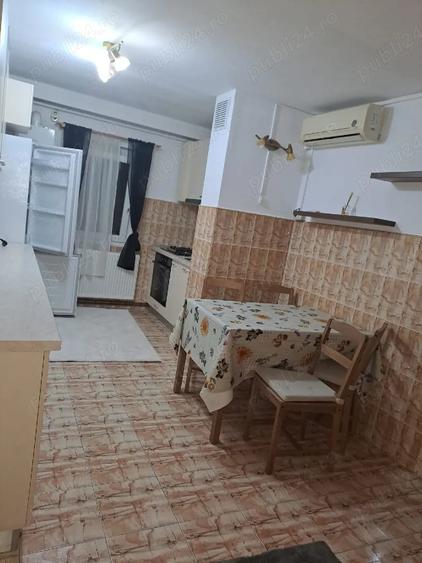 Apartament cu 3 camere decomandat în UTA