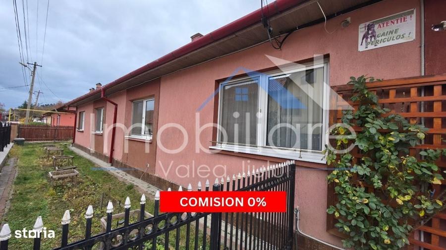 Casă cu 3 camere cu Teren 1500 Mp în Central